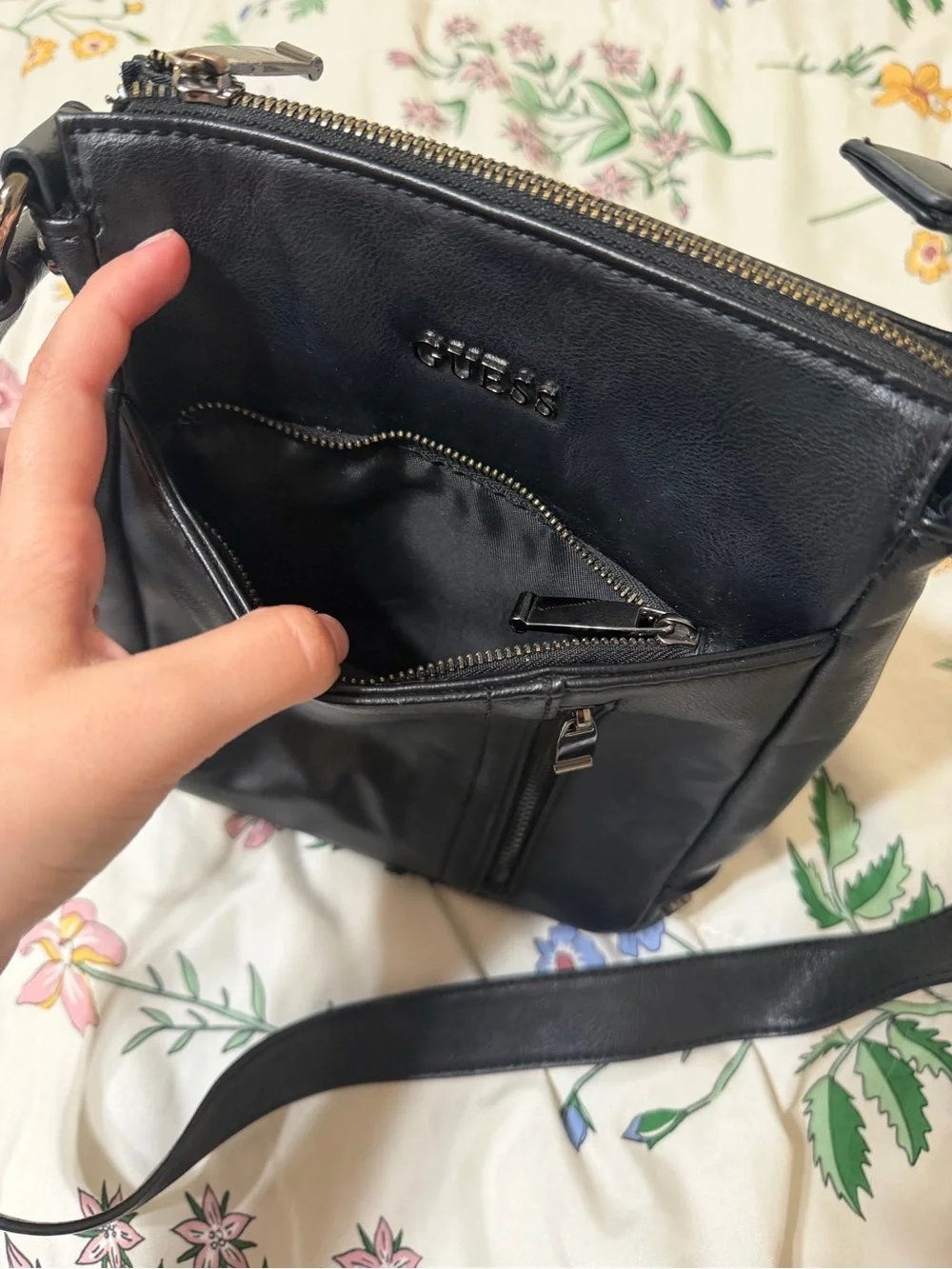 GUESS Mini Black Crossbody Bag - Picture 4 of 10